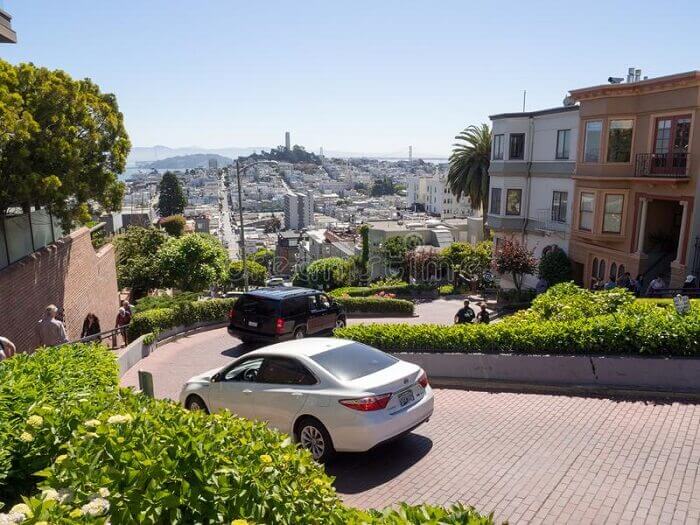 This is a view from the top of Lombard at Hyde Street